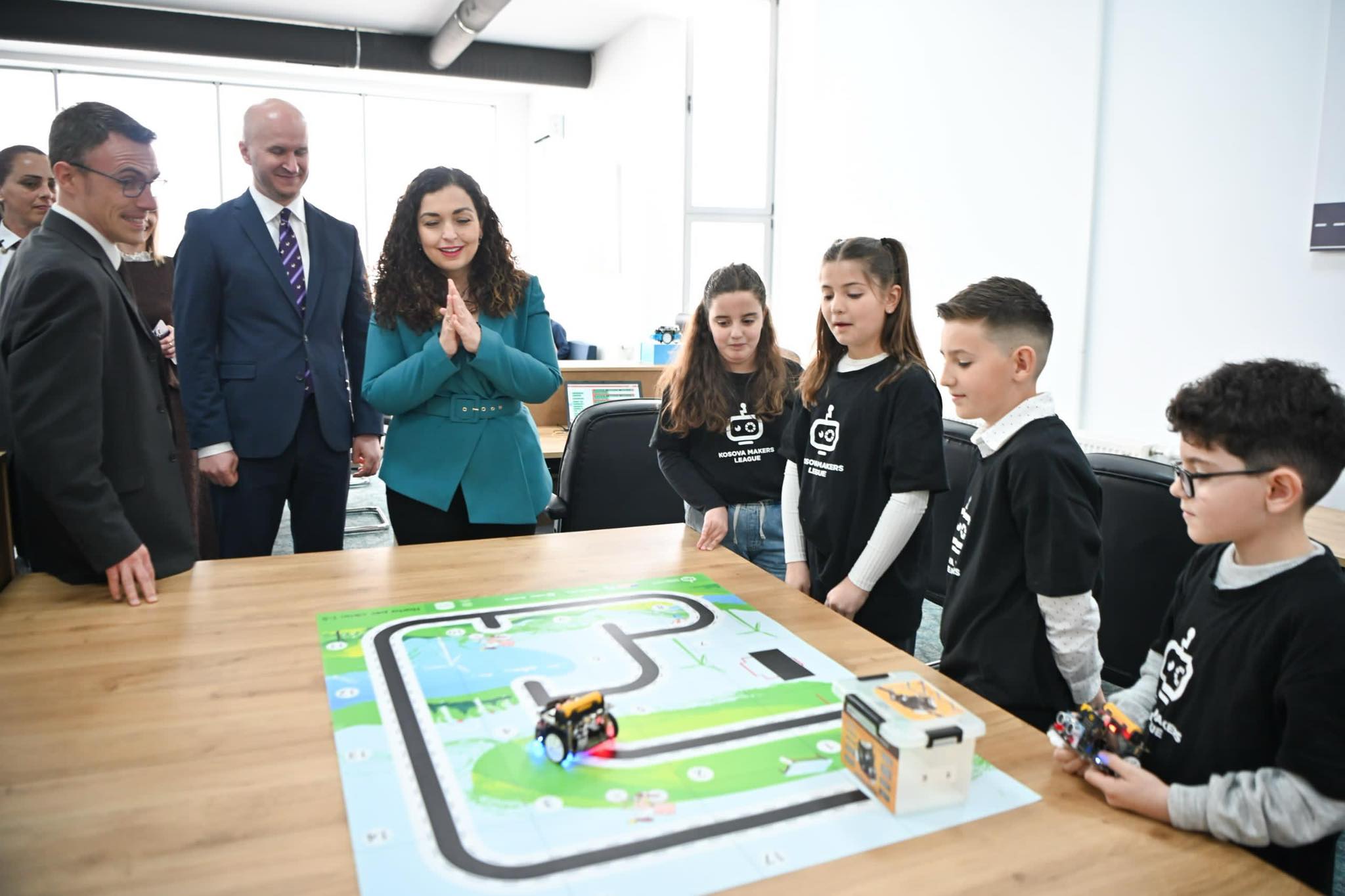 Presidentja Osmani vizitoi komunën e Shtimes dhe atë të Ferizajt-8