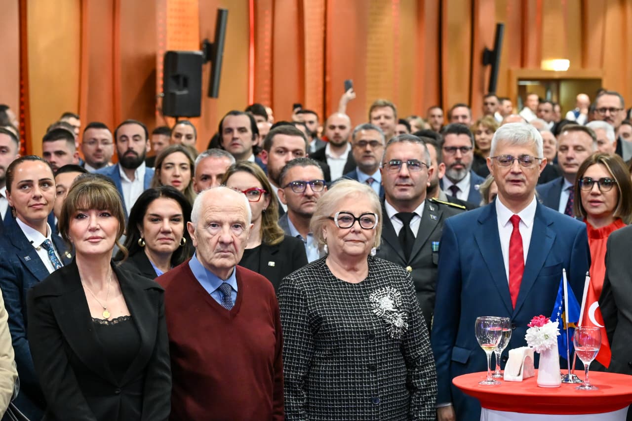 Presidentja Shiroka Pula mori pjesë në ceremoninë e shënimit të 103-vjetorit të Republikës së Turqisë-5