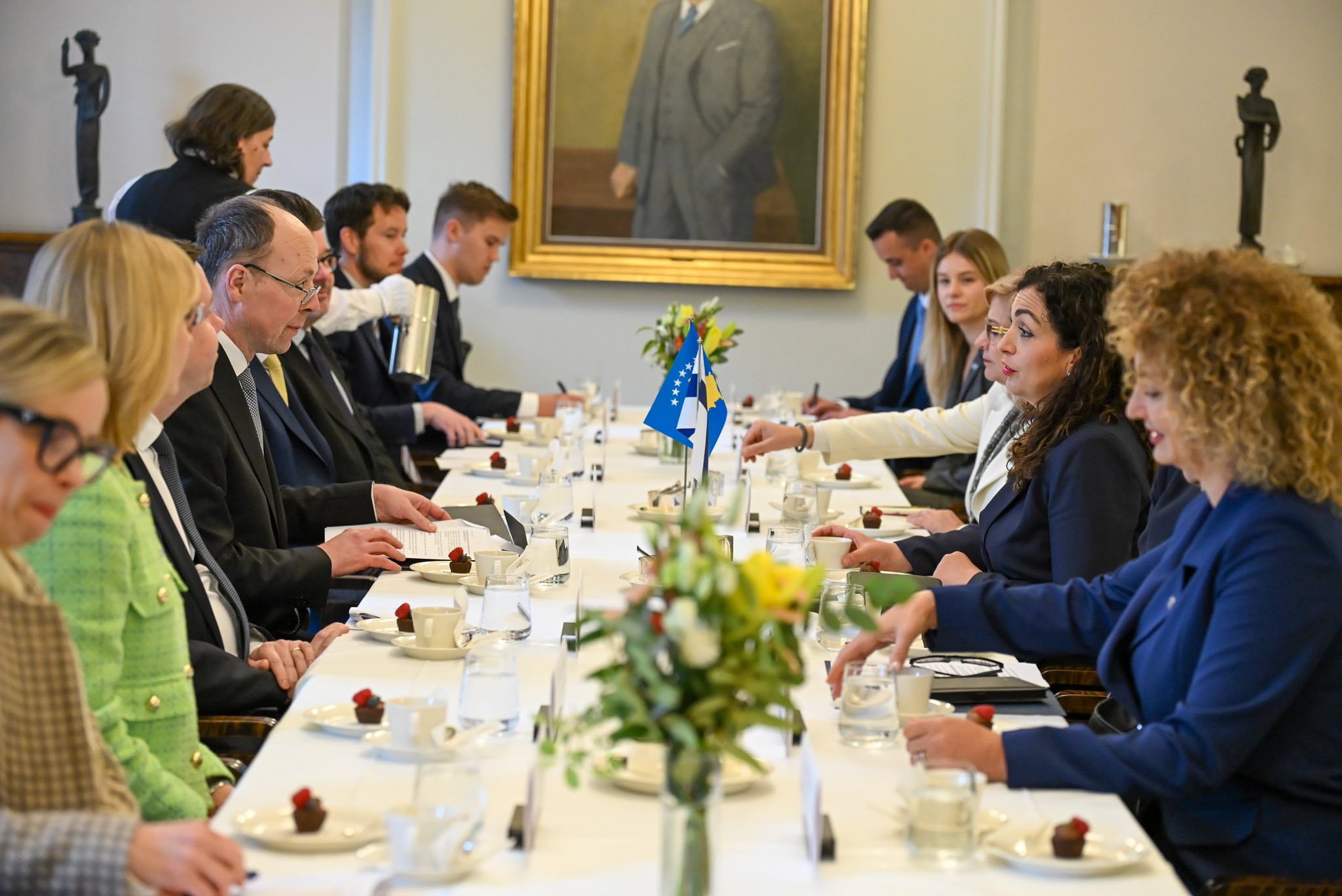 Takim me Kryetarin e Parlamentit të Finlandës -11