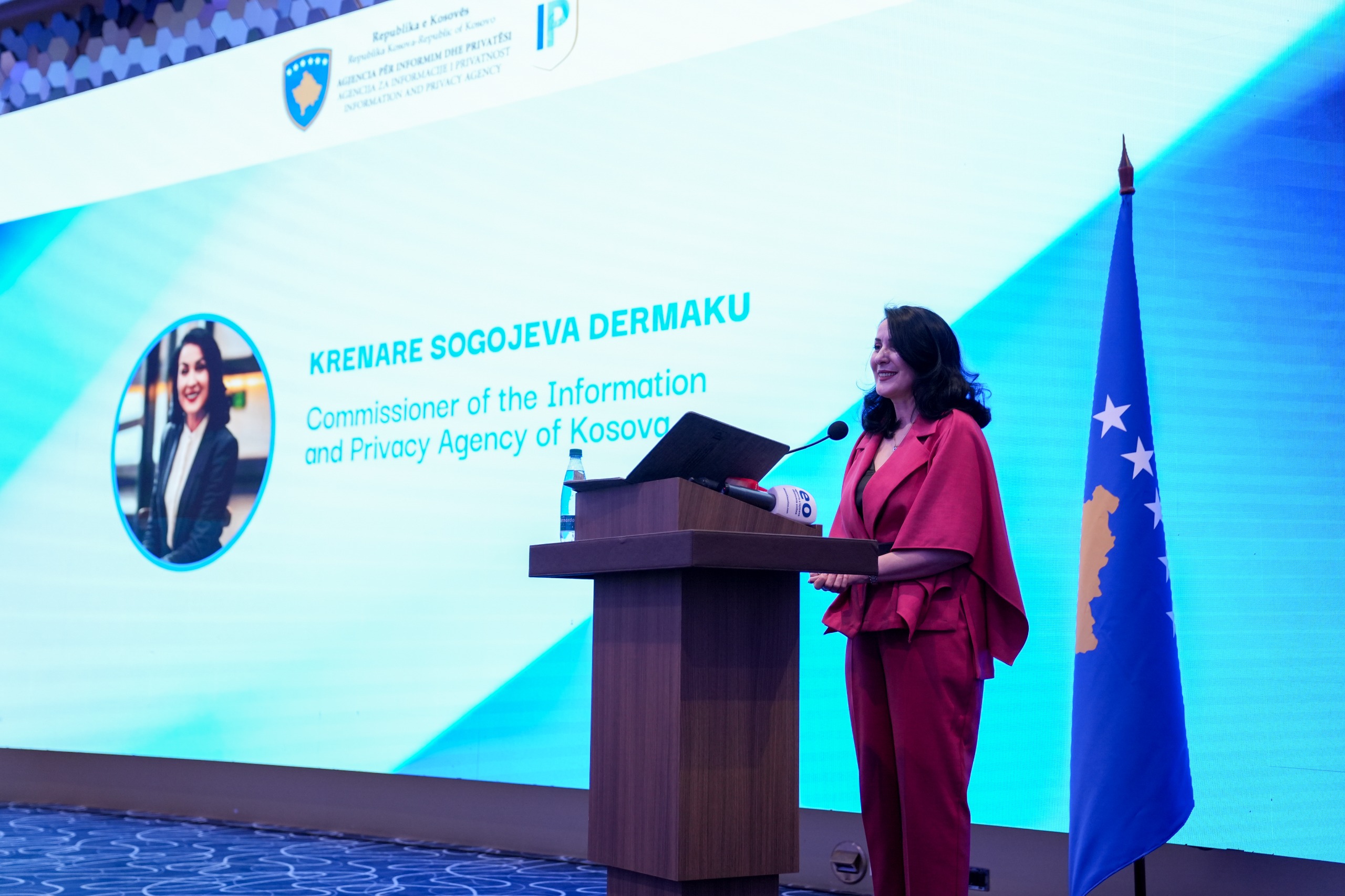 U.D. Presidentja Haxhiu Demokracia kërkon institucione të hapura dhe qytetarë të mbrojtur-2