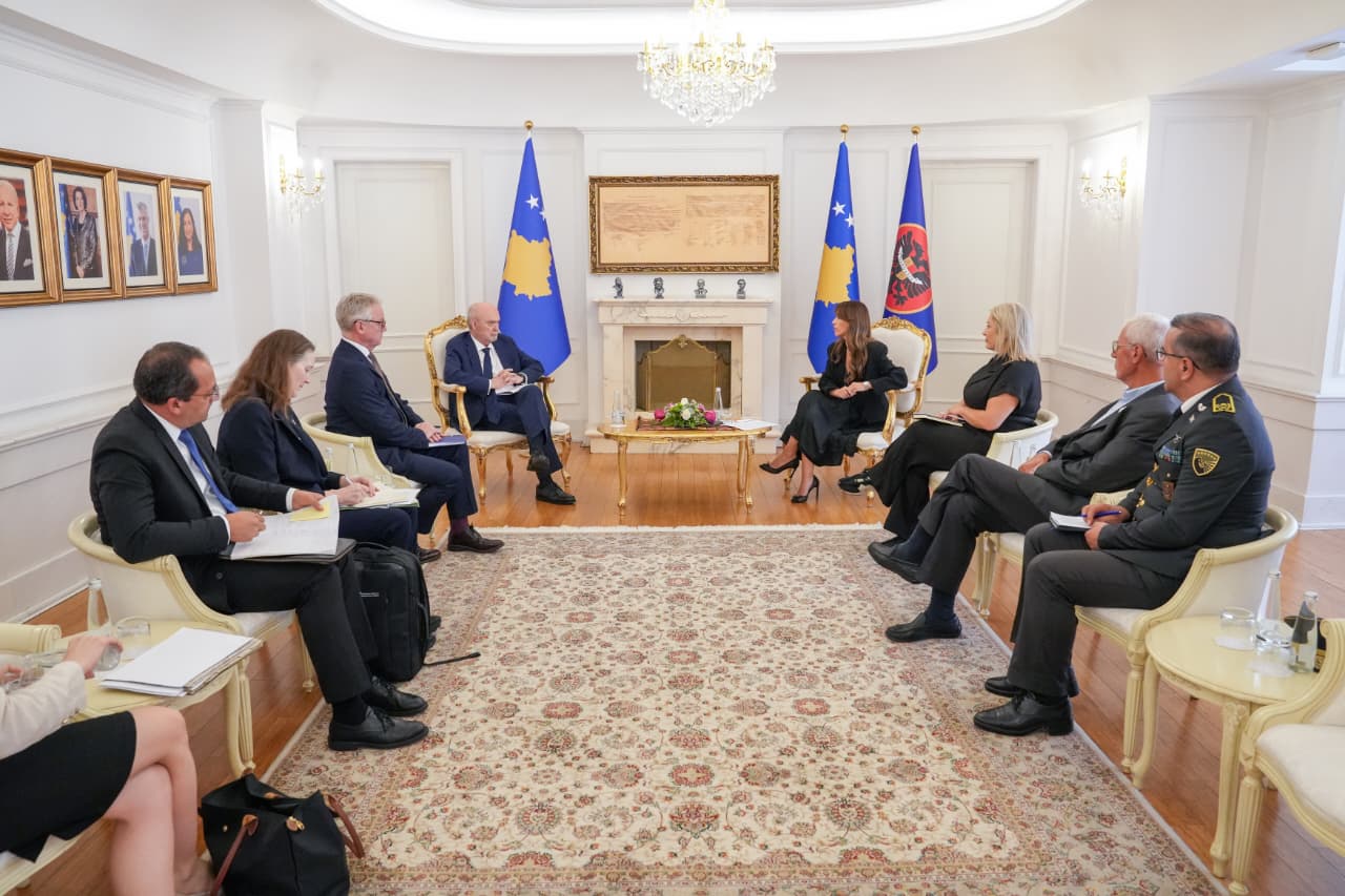 U.D. Presidentja Haxhiu priti Sekretarin e Përgjithshëm të OSBE-së, ambasadorin Feridun H. Sinirlioğlu-1