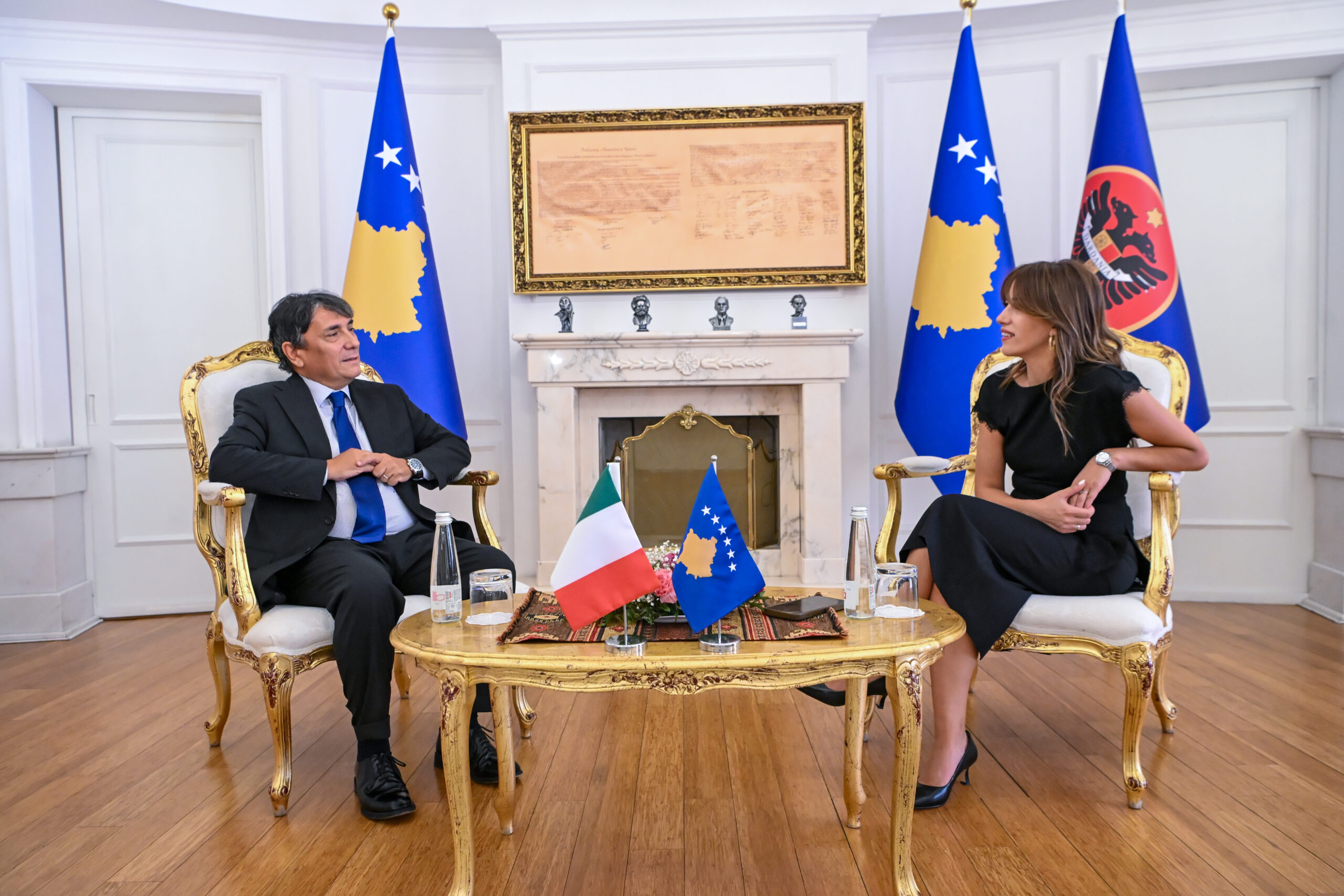 U.D. Presidentja Haxhiu priti në takim Ambasadorin e Italisë, Maurizio Antonini 1 - 28.08.26