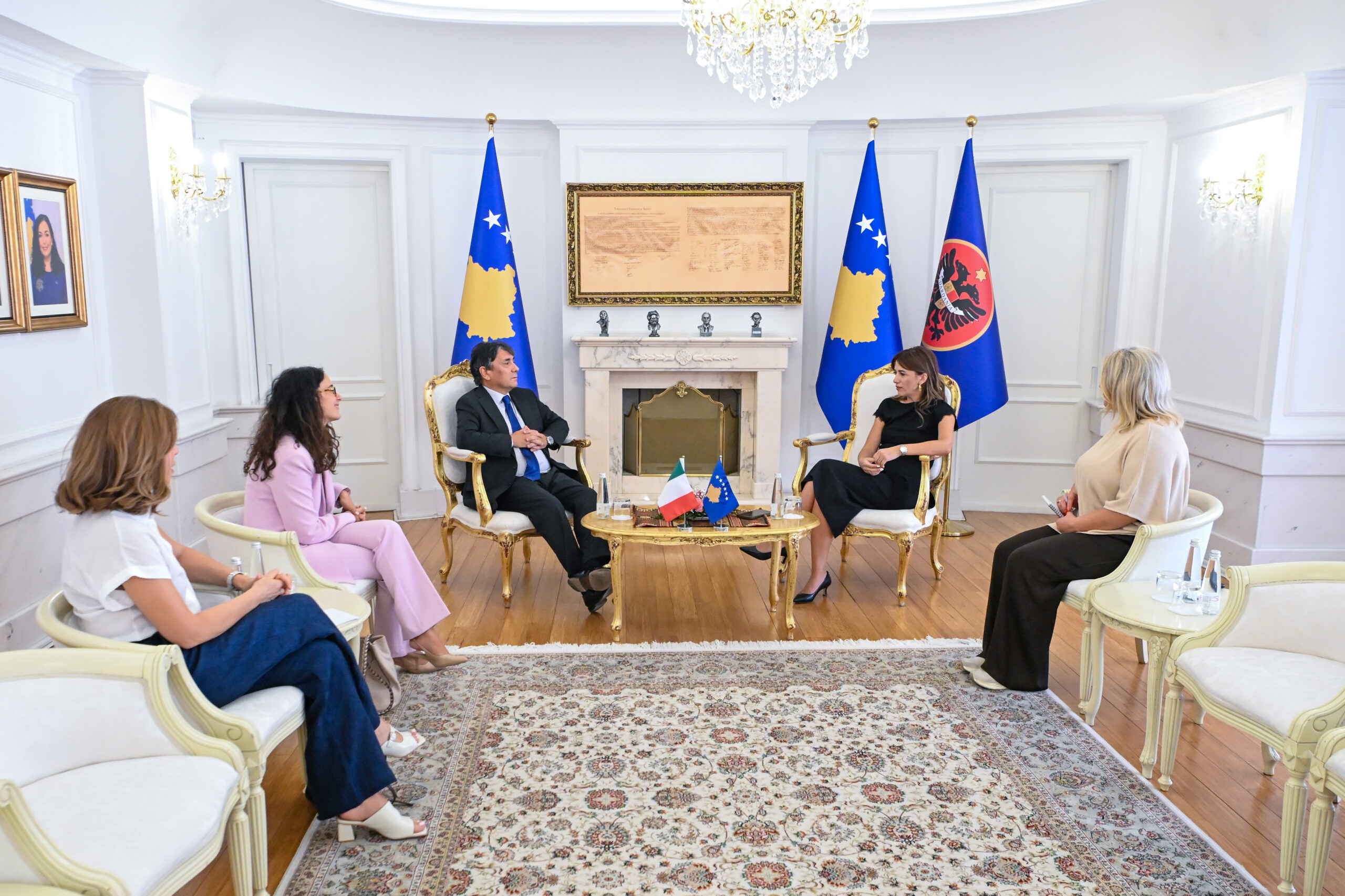 U.D. Presidentja Haxhiu priti në takim Ambasadorin e Italisë, Maurizio Antonini 2 28.08.26