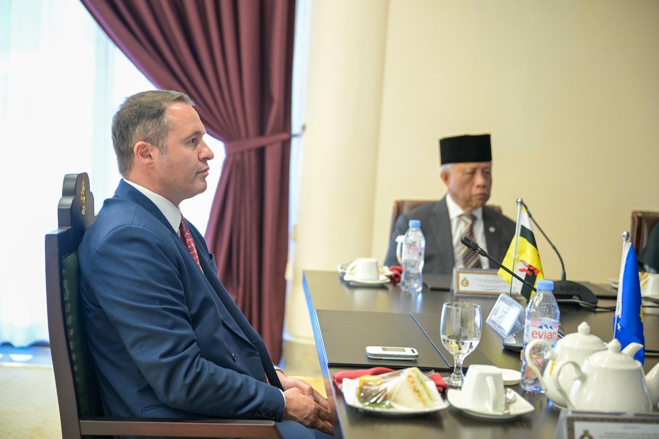 Zotëria i Parë Prindon Sadriu, pritet me nderime të larta në Akademinë e Mbrojtjes-4