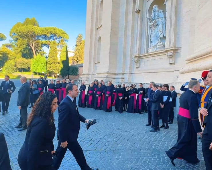 eecbdc46-89af-436a-bf9f-1589df518c90